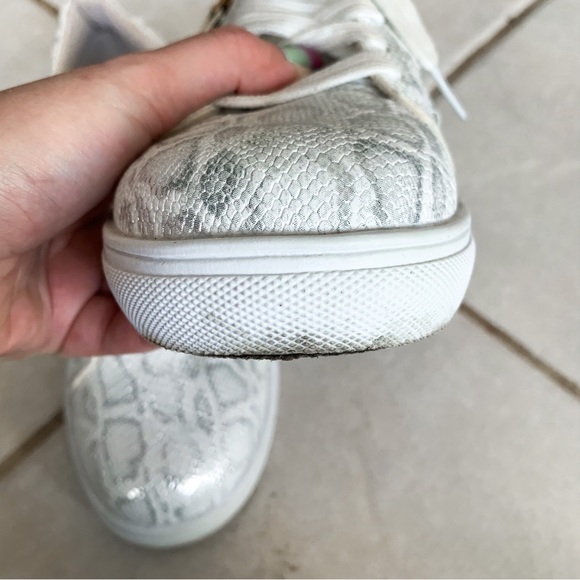SHEIN • Snakeskin Print Sneakers - Picture 5 of 5